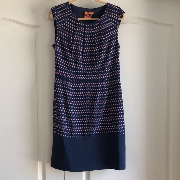 Tory Burch Marlow 100% Silk Sheath Dress Size 10 Geometric Cube Print Navy/Pink - Picture 3 of 8